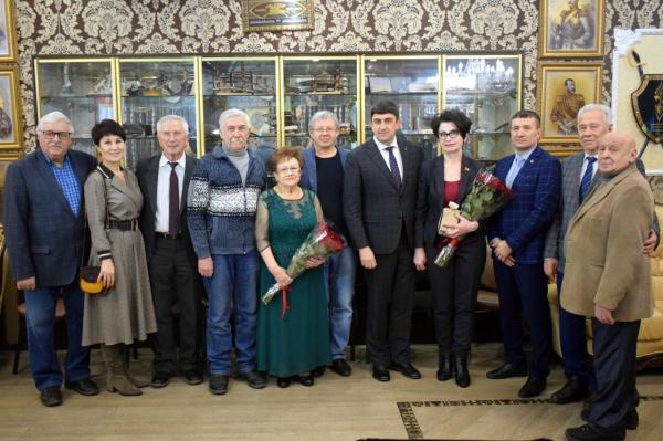 В Златоусте прошла традиционная предновогодняя встреча главы округа и Почётных граждан