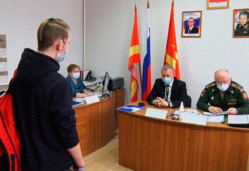 Весенний призыв в 2021 году в Златоусте проходил в условиях недопущения возникновения и распространения коронавирусной инфекции