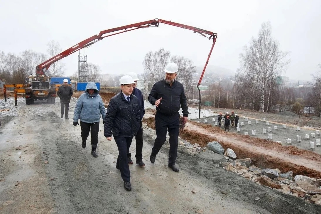 В Златоусте возводят новое жилье для переселенцев из аварийного жилищного фонда
