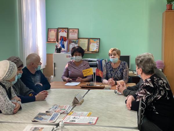 Главный врач Городской больницы города Златоуста встретилась с ветеранами района металлургического завода