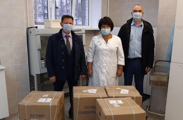 Фонд «Синара» закупил кислородные концентраторы для больницы Златоуста