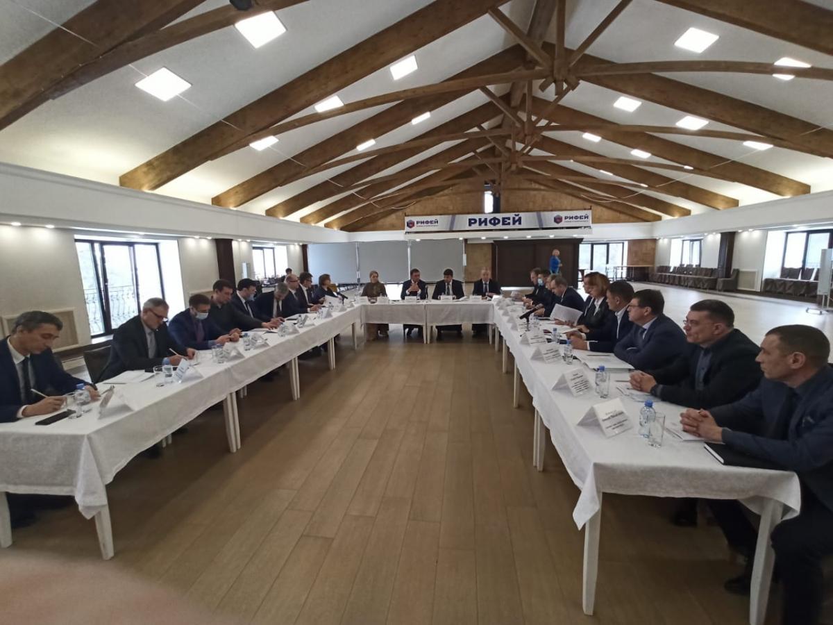 Максим Пекарский принял участие в совещании руководителей муниципалитетов Челябинской области