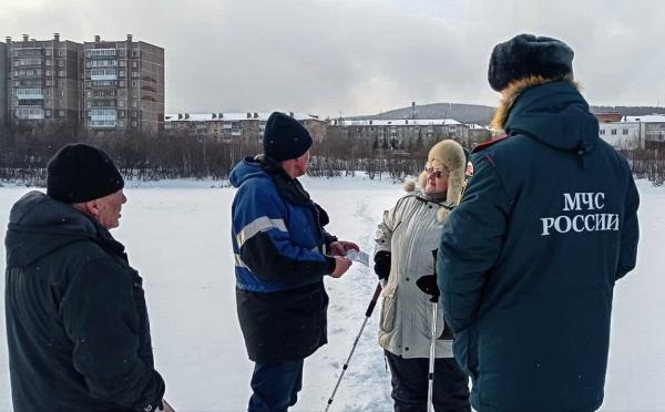 Жителям округа напоминают об опасности тонкого льда