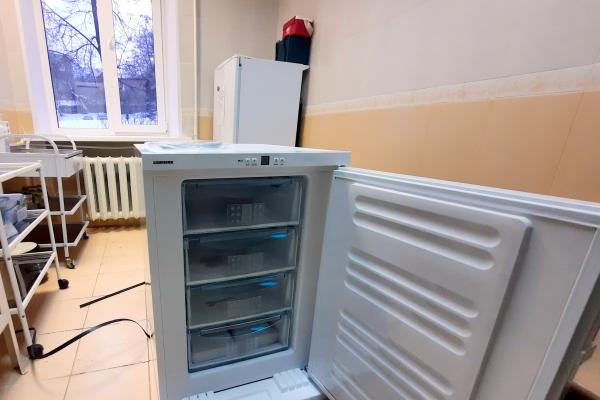 Златоустовские поликлиники оснастили специальным оборудованием для хранения вакцины против COVID-19