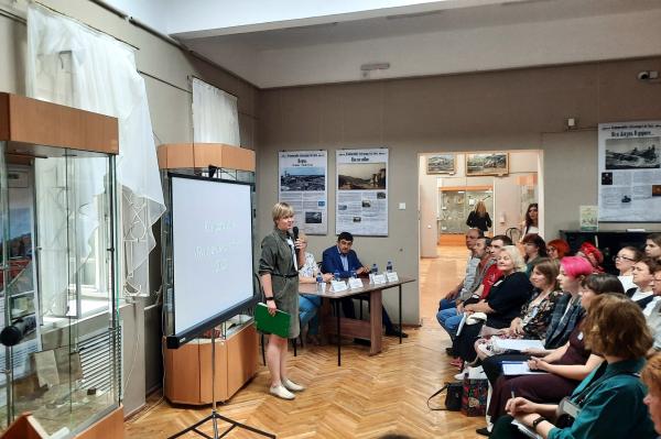 Златоуст собрал специалистов по декоративно-прикладному искусству, музейных сотрудников и краеведов
