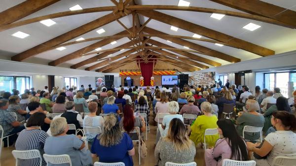 Максим Пекарский принял участие в пленарном совещании работников образования