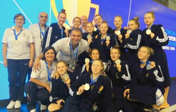 Юные ватерполистки «Уралочки» завоевали серебро Европы