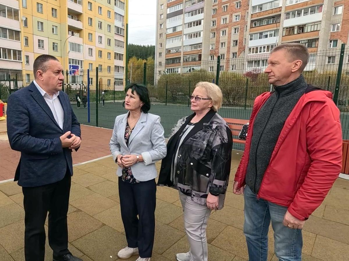В Златоусте проходит общественная приемка объектов благоустройства и дорожной инфраструктуры В Златоусте проходит общественная приемка объектов благоустройства и дорожной инфраструктуры