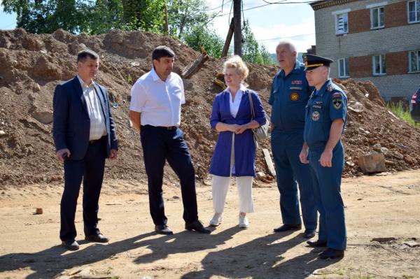 В Златоусте проверили исполнение поручения губернатора по строительству пожарного депо