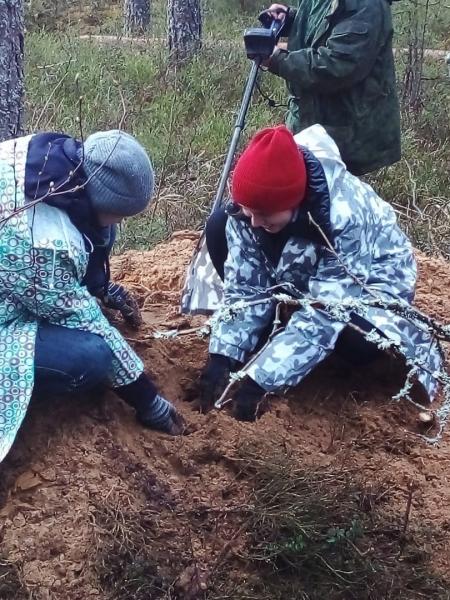 Златоустовская школьница обнаружила останки бойца